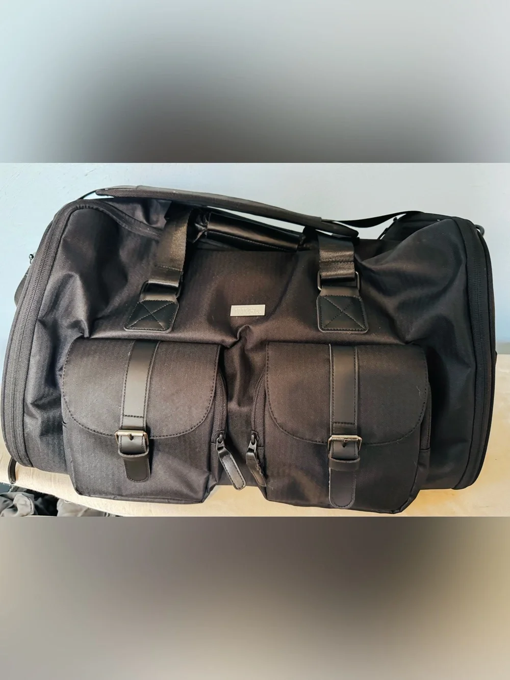 MVST sleek black